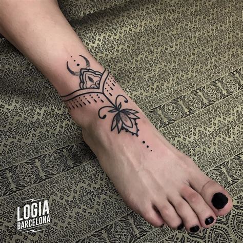 tatuajes para el pie de mujer|Tatuajes en los pies: 57 opciones para MUJER